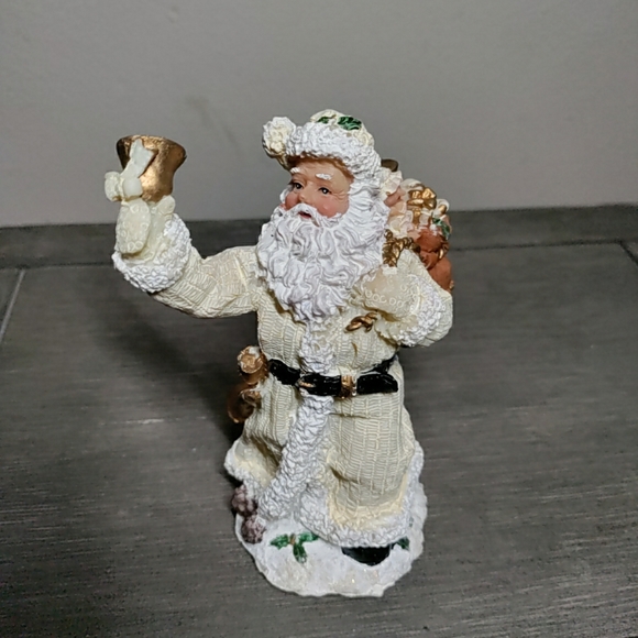 Ks collection white/gold-red/green resin Santa figurine Christmas 5' lot 2 - Picture 5 of 15
